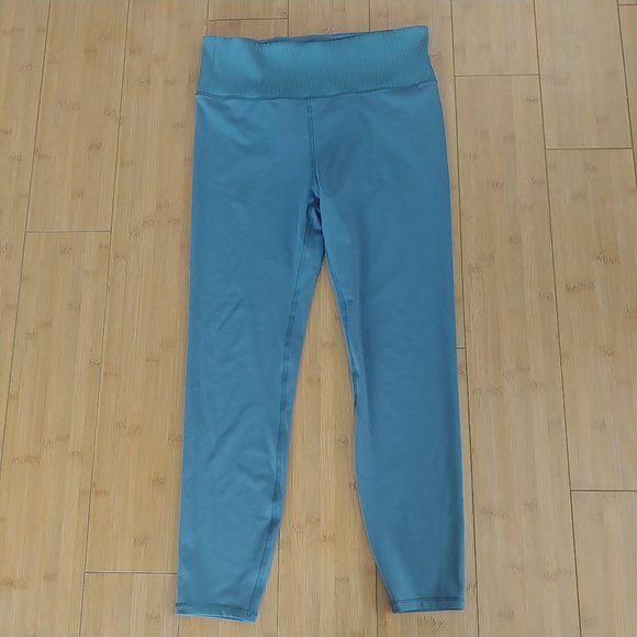 Vuori Women's Rib Studio Leggings Pant Size XL Blue Inseam 25" EUC - Picture 2 of 7